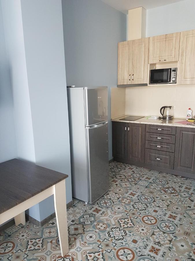 Apartment Lotos Batumi 72 Exterior photo