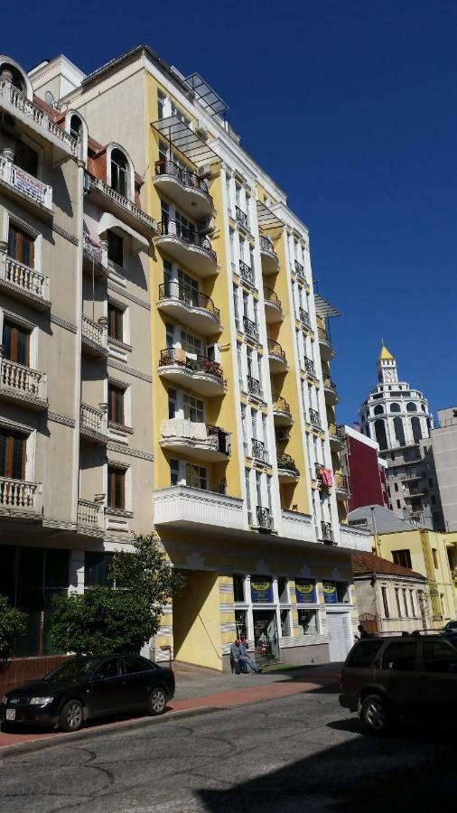 Apartment Lotos Batumi 72 Exterior photo