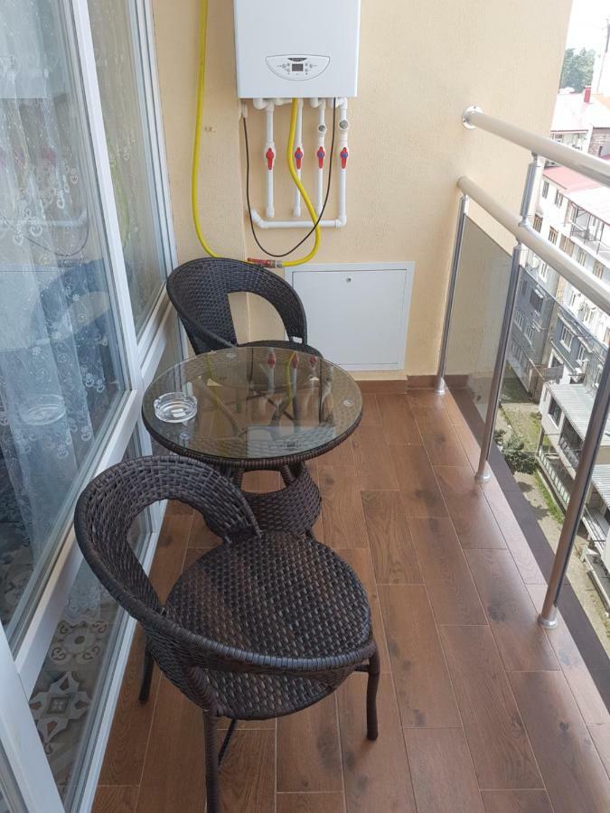 Apartment Lotos Batumi 72 Exterior photo